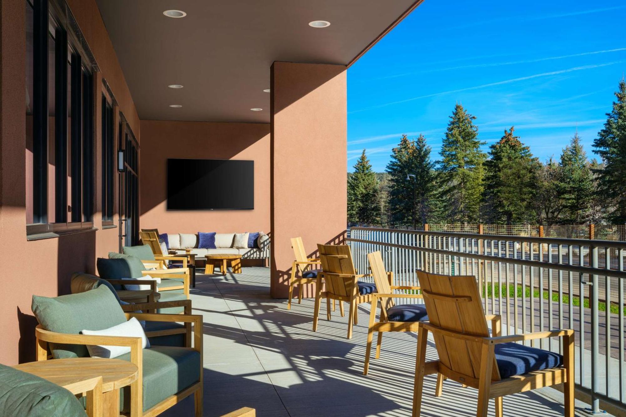 The Hoffmann Hotel Basalt Aspen Tapestry Collection Hilton エクステリア 写真