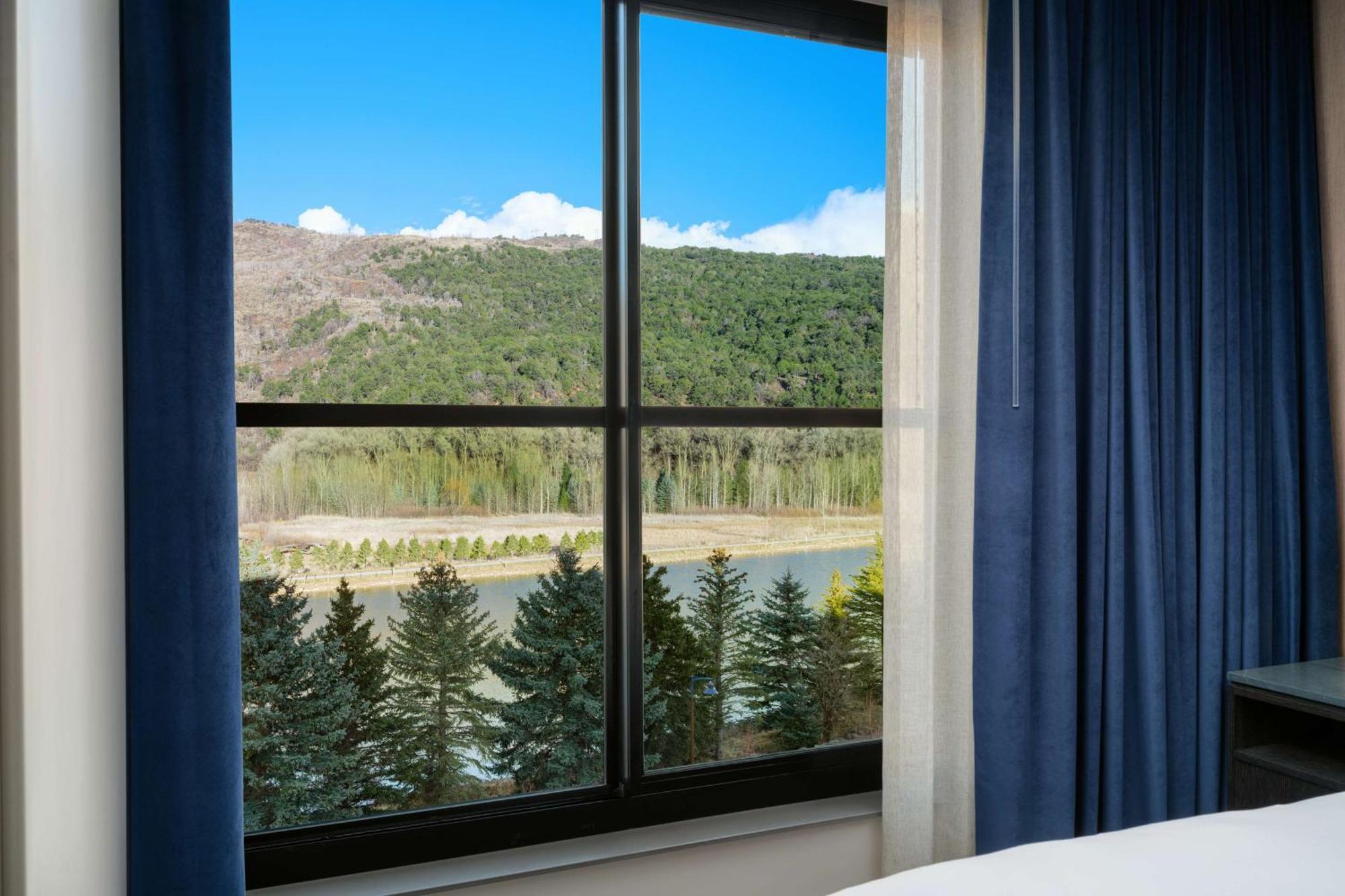 The Hoffmann Hotel Basalt Aspen Tapestry Collection Hilton エクステリア 写真
